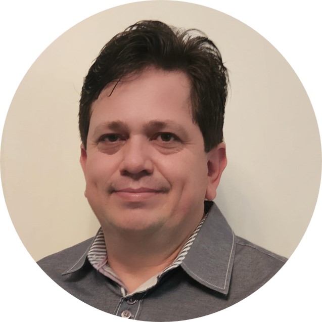 Adriano Machado 